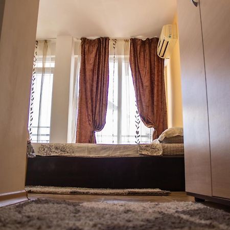 Central Couple Studio Apartment Поморие Екстериор снимка